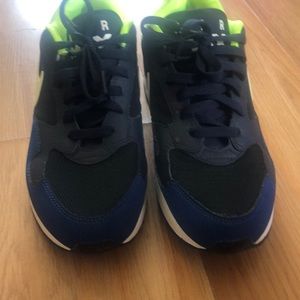 Size 8 Men’s Air Max